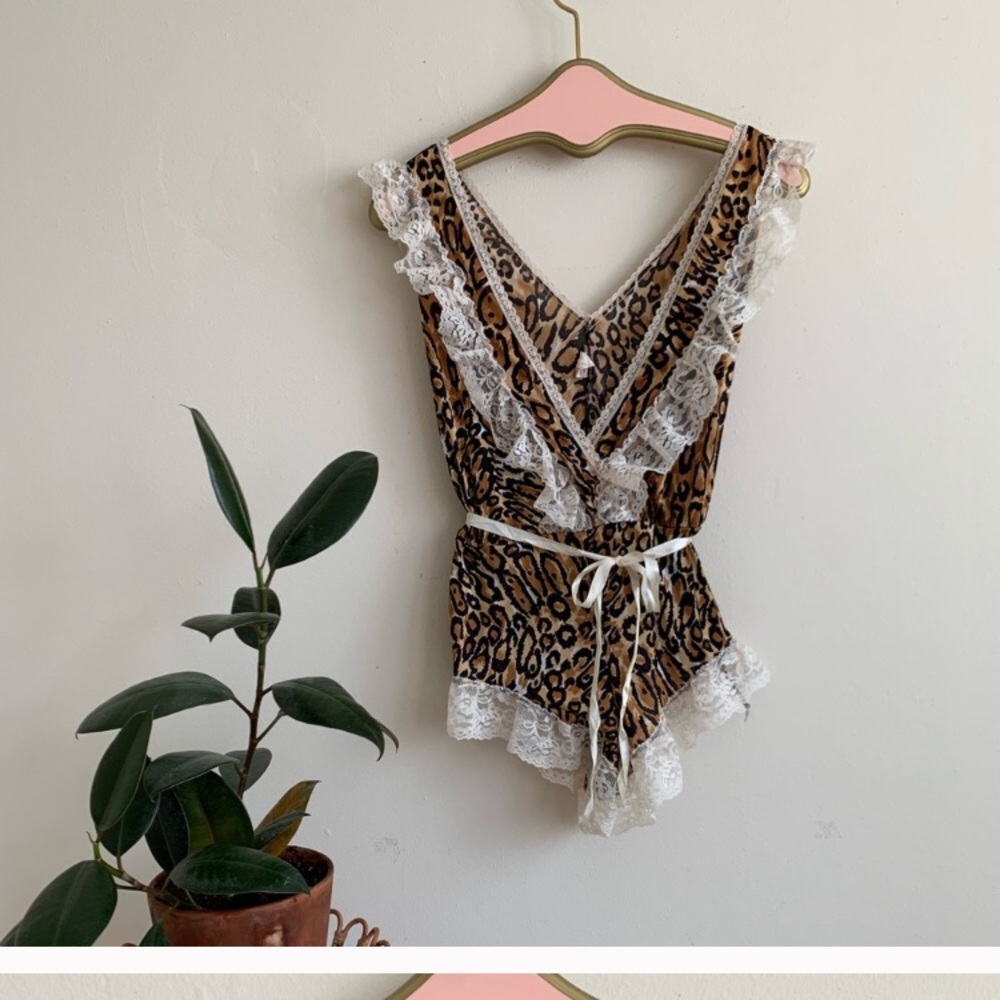Vintage leopard playsuit 80s